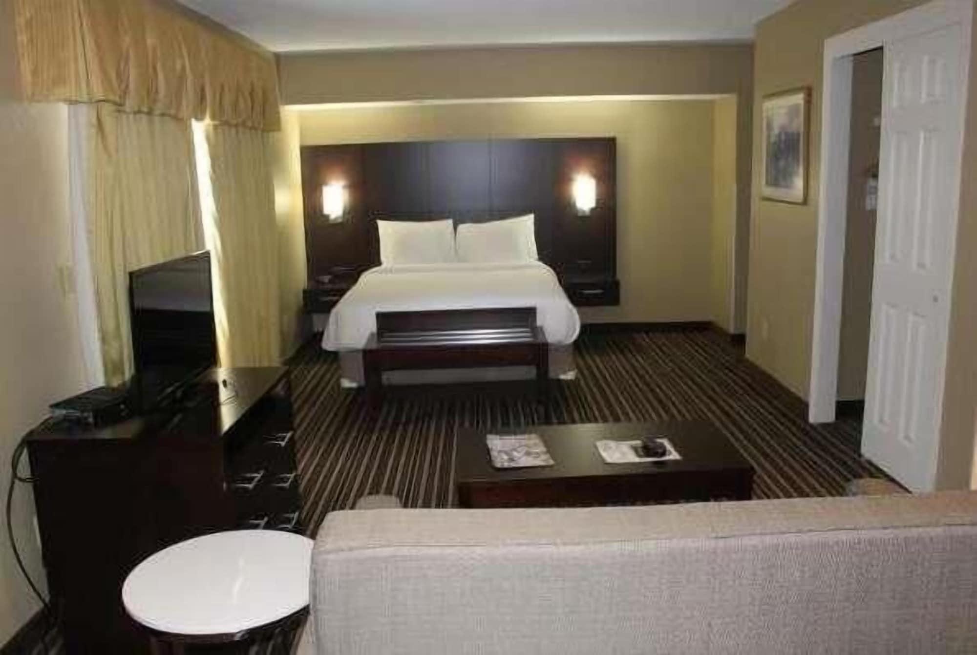 ฮอว์ทอร์น สวีท บาย วินด์แฮม วิชิตอ อีสต์ Hotel วิชิต้า ภายนอก รูปภาพ