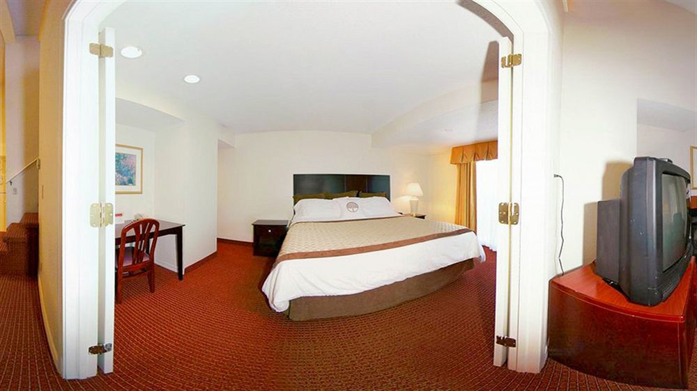 ฮอว์ทอร์น สวีท บาย วินด์แฮม วิชิตอ อีสต์ Hotel วิชิต้า ภายนอก รูปภาพ
